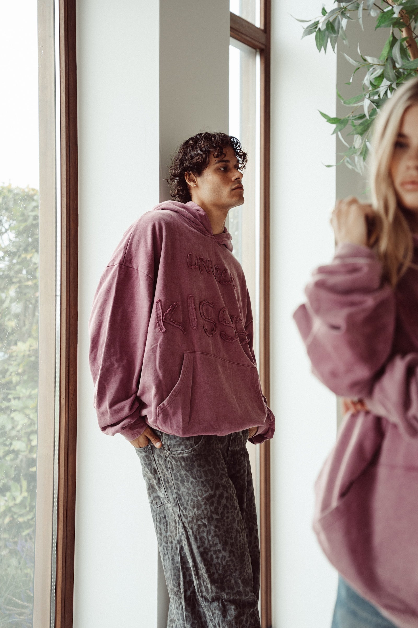 The Unique Hoodie - Washed Red